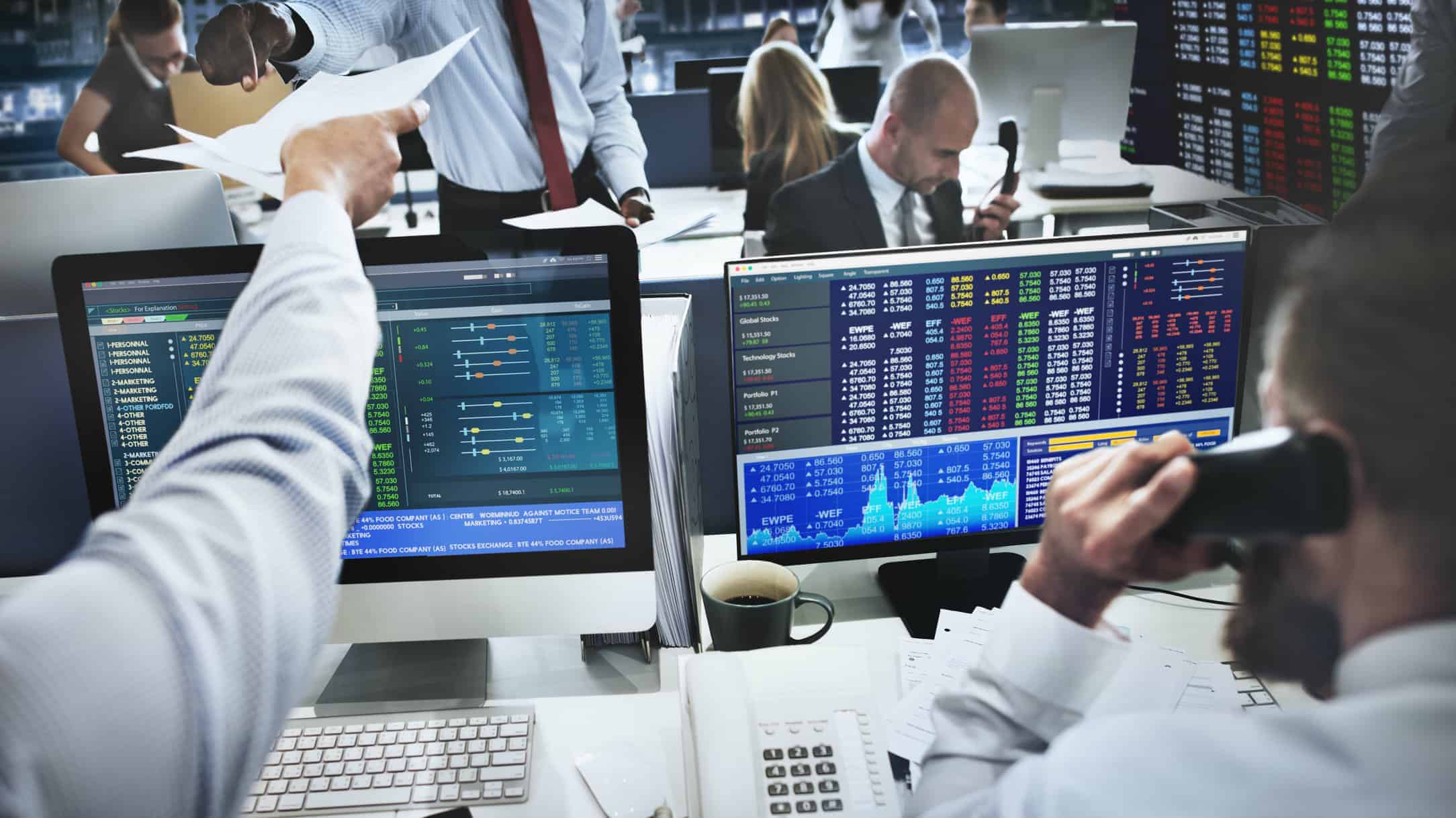 Brokers trading shares