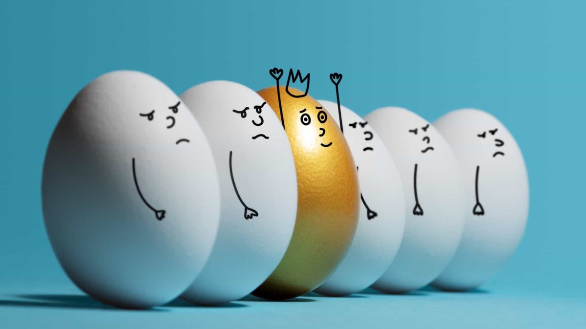 outperforming asx share price represented by row of white eggs with cartoon sad faces with one gold egg with happy face and crown