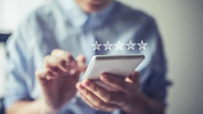 A broker caluculates a hold rating for an asx share price